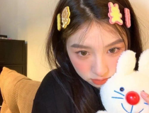 头像女真人ins高级质感遮脸,探索ins高级质感遮脸女头像的时尚奥秘